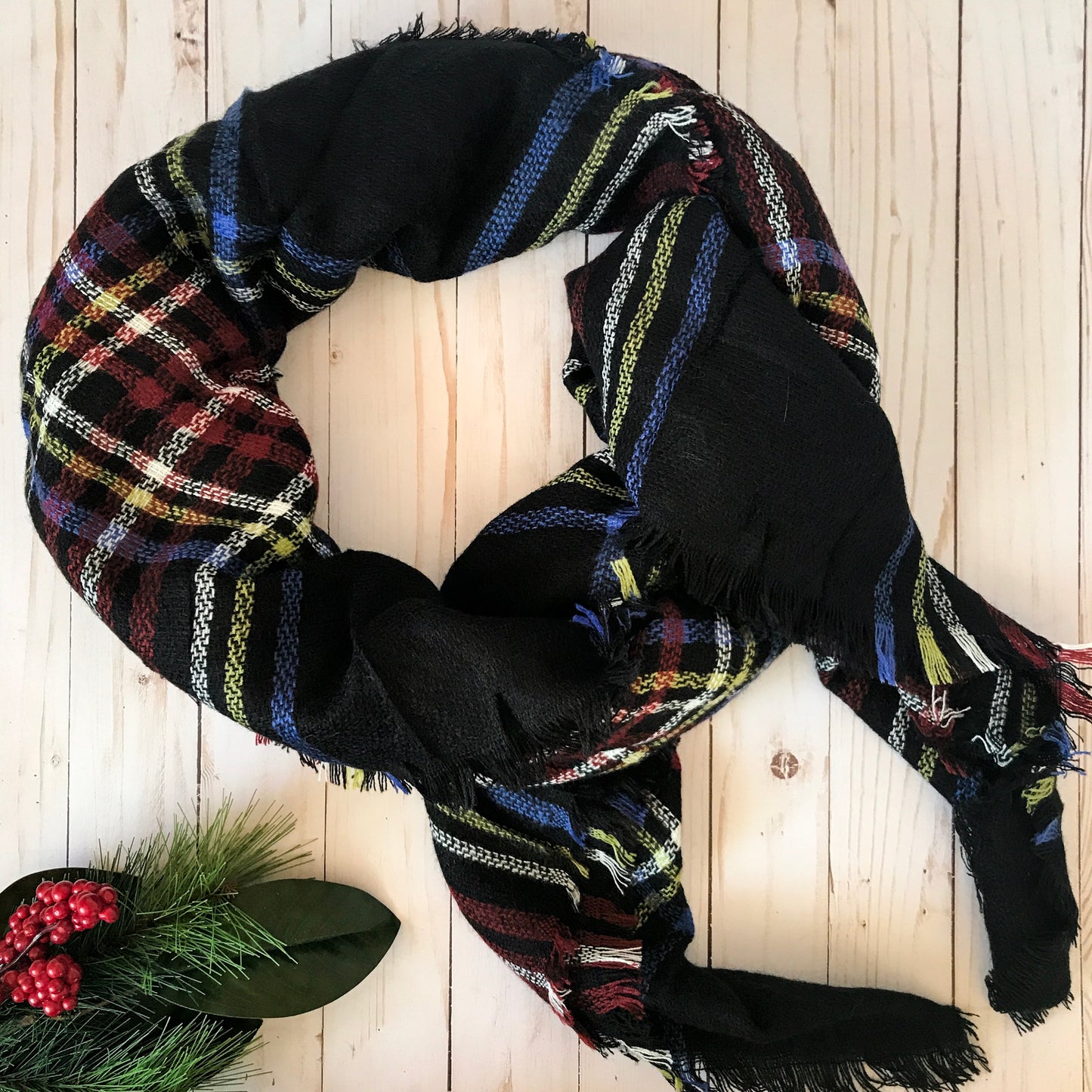 Cozy Days Plaid Blanket Scarf - Black